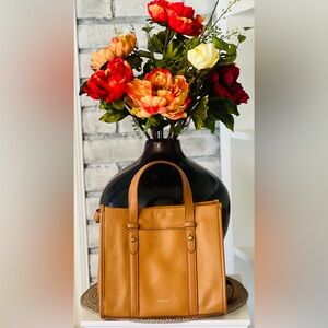 NWOT Fossil Tan Leather Structured Tote